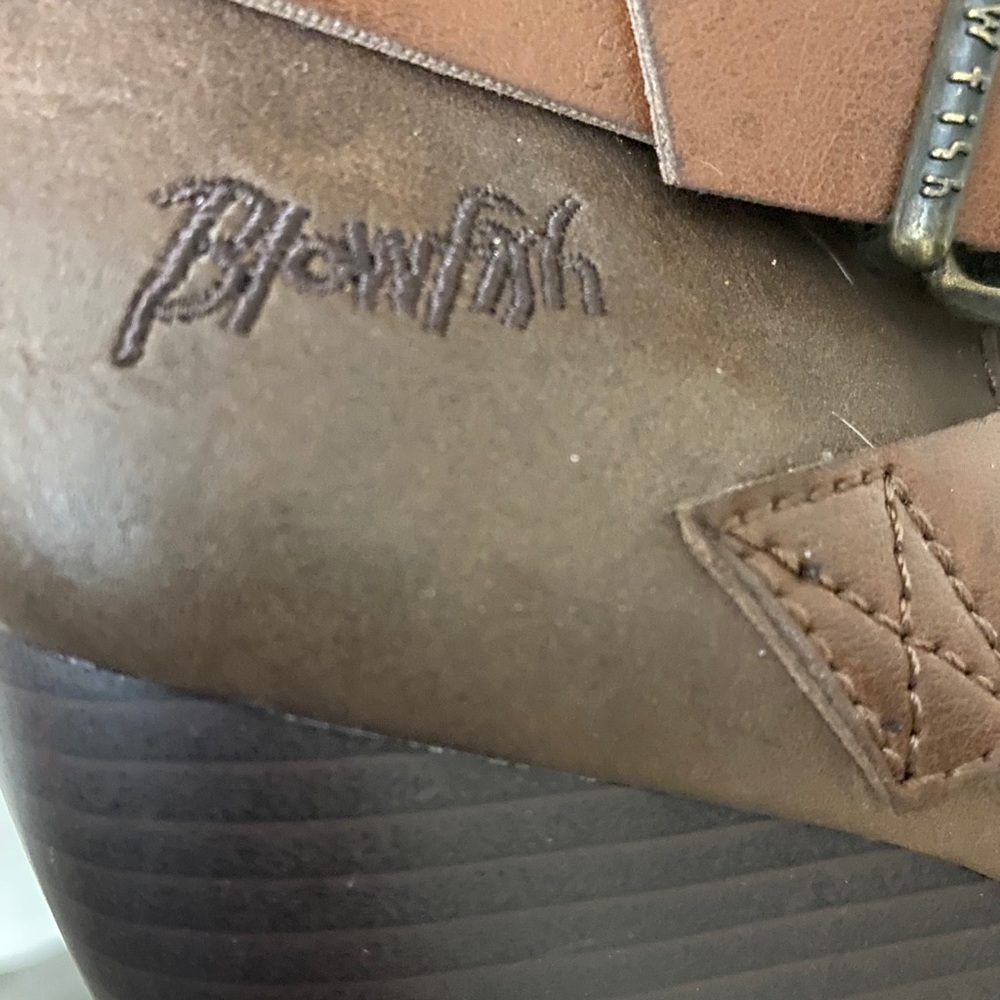 Boots - Picture 2 of 3